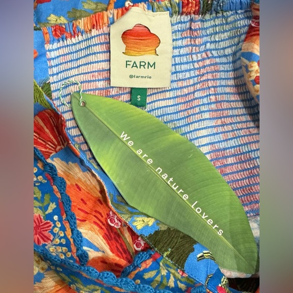 NWT Farm Rio Stitched Garden Blue Shorts Romper Blue Floral One Piece Small - Picture 9 of 12